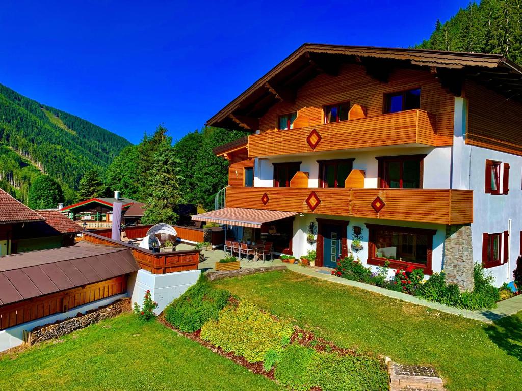 Montanara Apartment & Zimmer