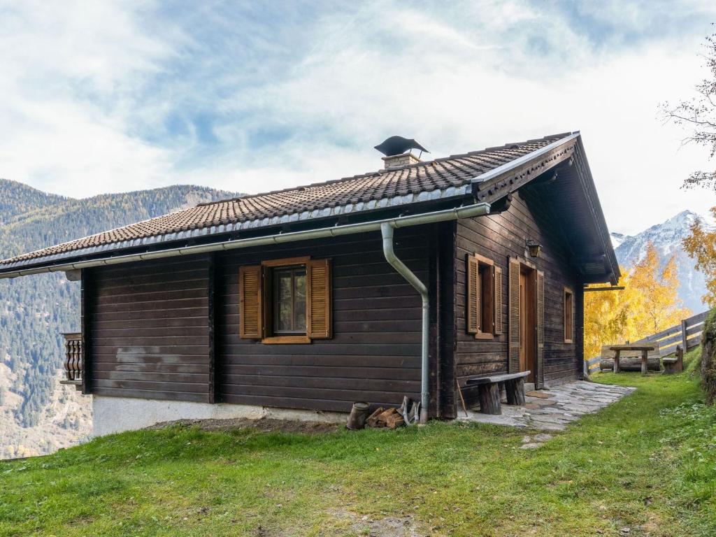 Chalet in Mörtschach near Ski Slopes