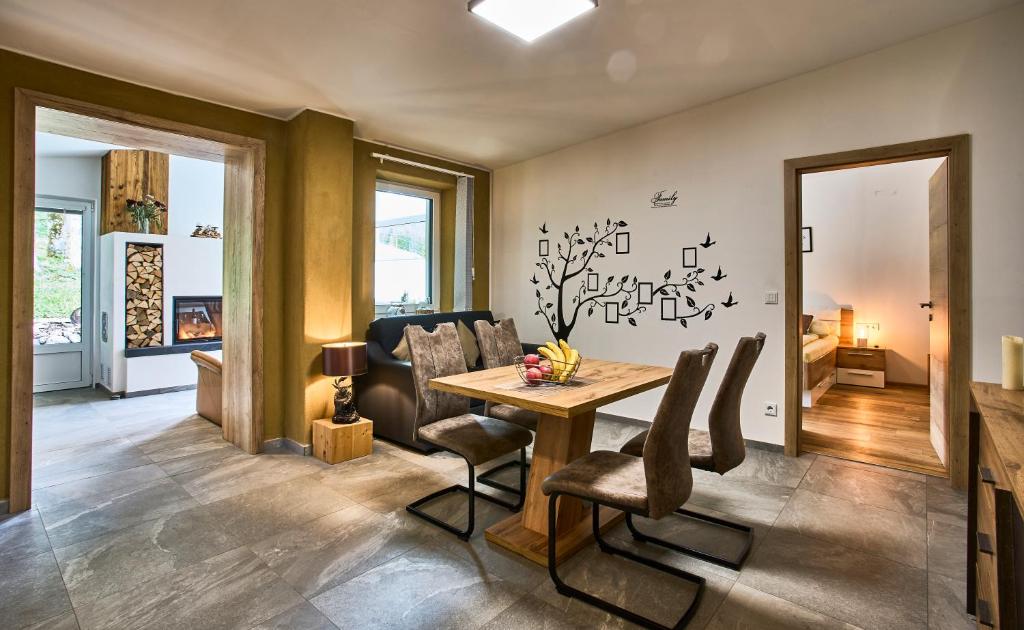 Relax-Suite Kaminfeuer