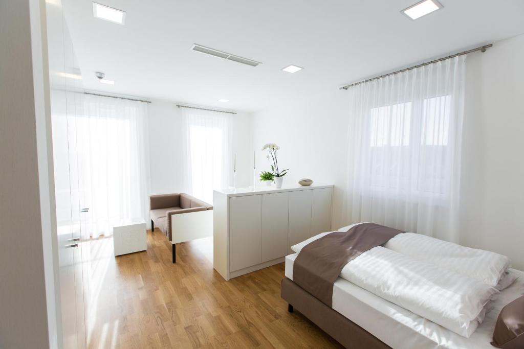 SHOME Hotel Graz I Self Check-in I Free Parking