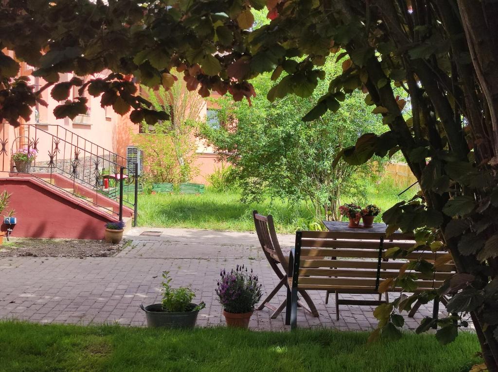 Storchennest mit eigenem Hof, Spielwiese und Terrasse