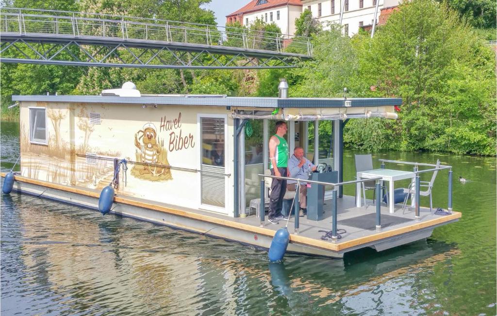 2 Bedroom Gorgeous Ship In Havelsee