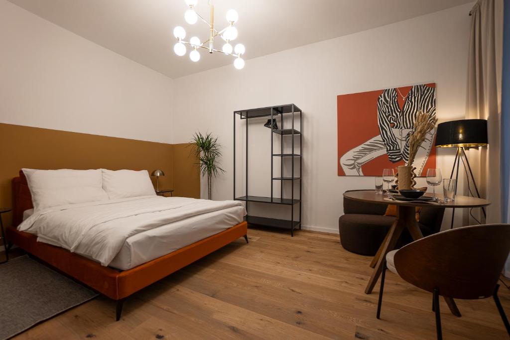 Stylish central 1-bedroom apartment with a terrace