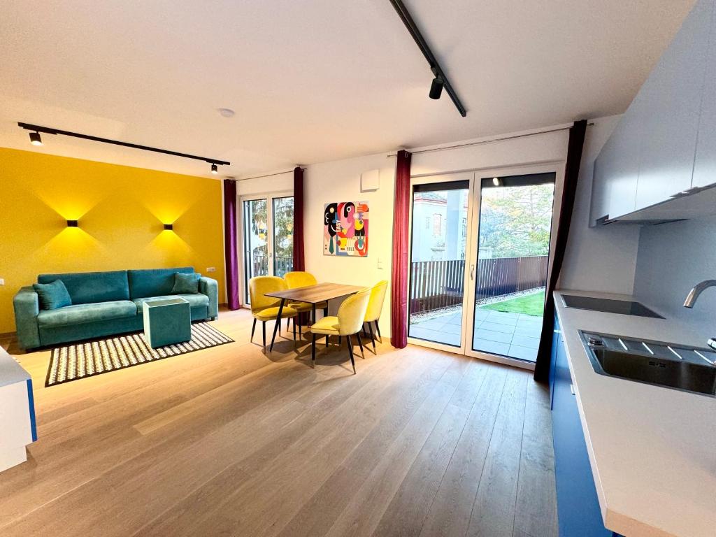 Sunshine Apartment mit Terrasse