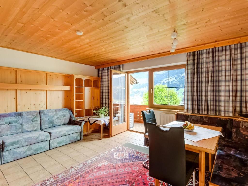 Apartment in Fügenberg near Ski Lift